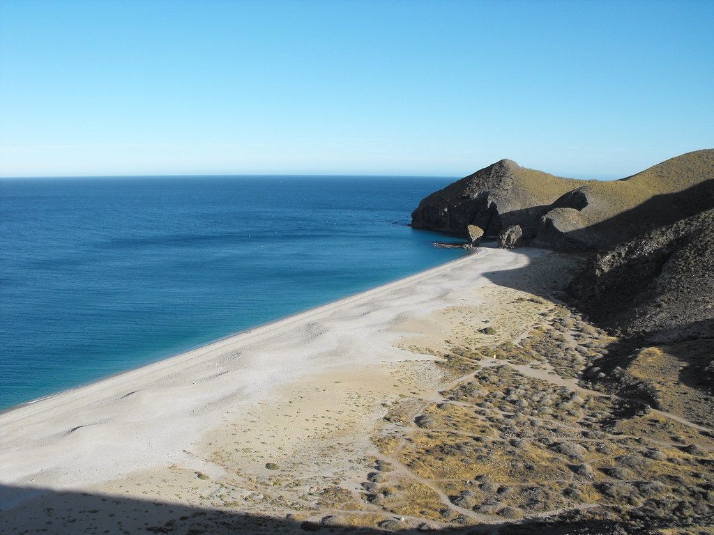 Playa de los Muertos, un paraíso costero en la ruta por Cabo de Gata.